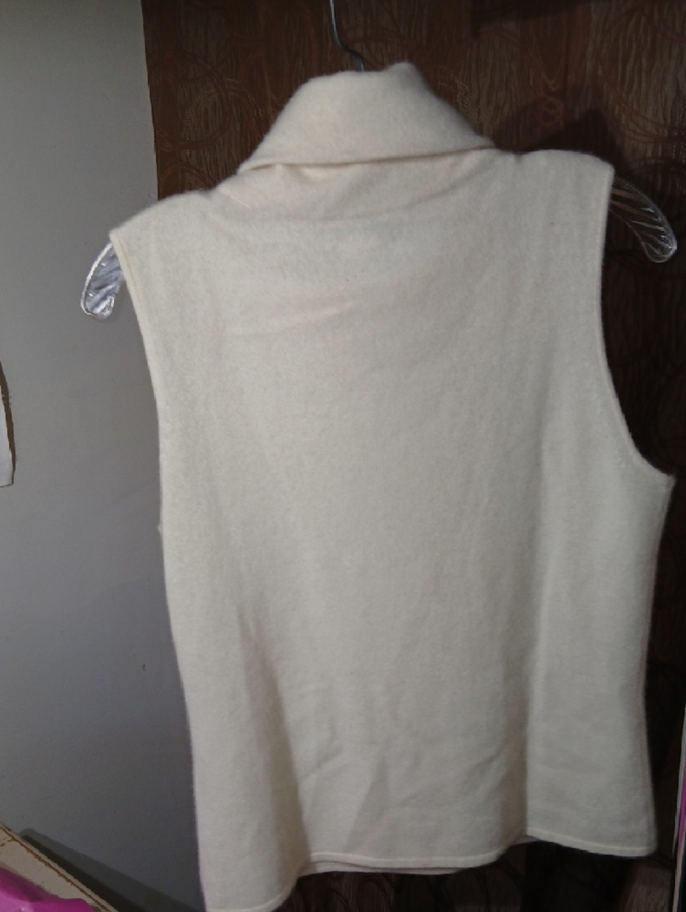 Neiman Marcus Cashmere    Cream Sleeveless Cowl Neck Sweater - Picture 5 of 5